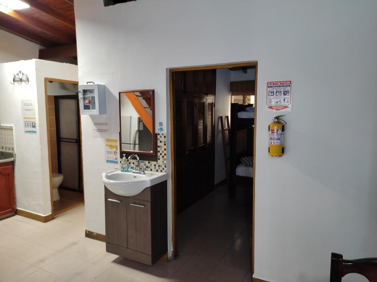 La Casona Hostel Guatapé Εξωτερικό φωτογραφία